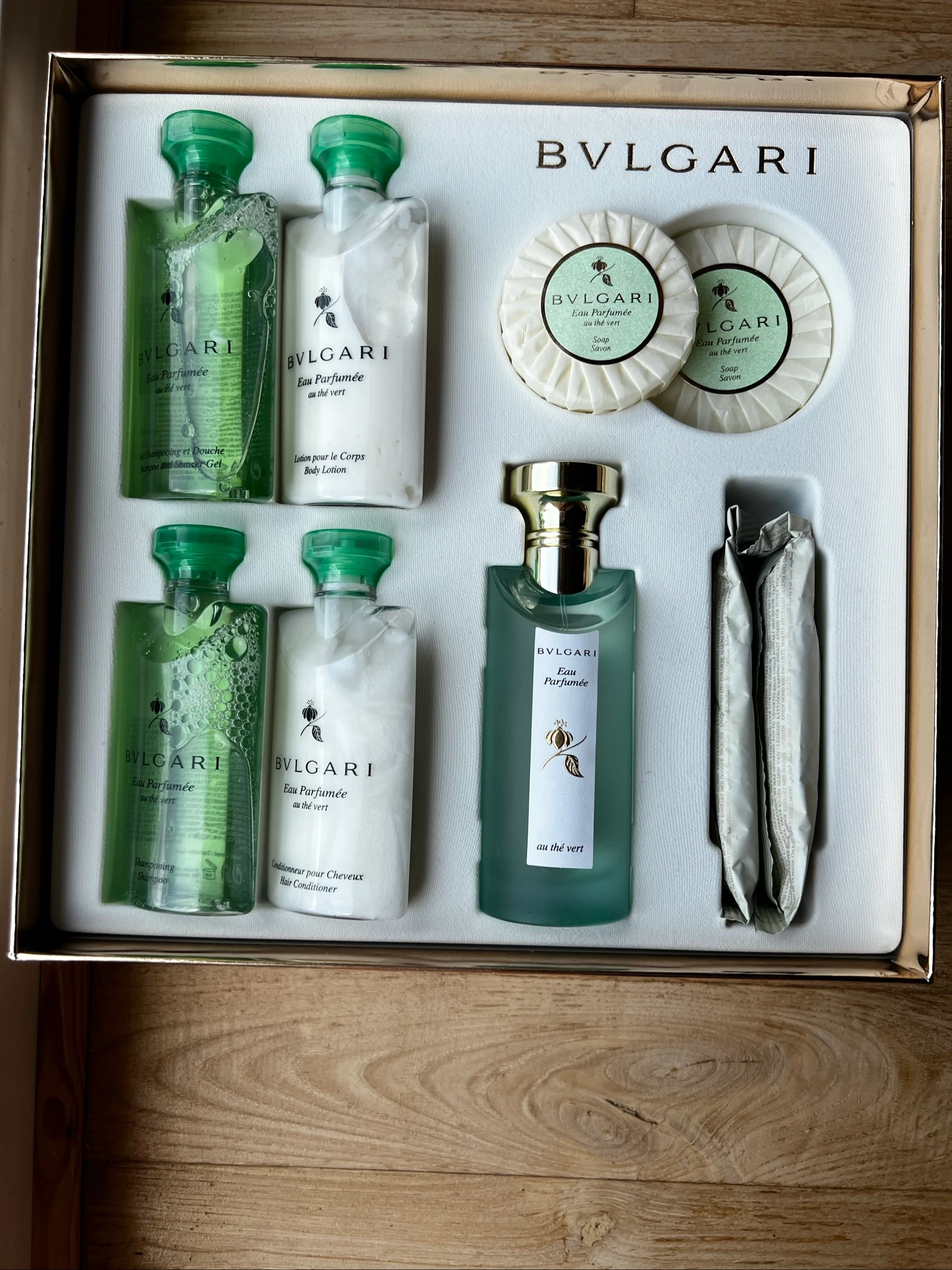 Conjunto de lujo BVLGARI Eau Parfumée au Thé Vert – photo 4